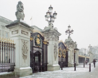 little_details: Buckingham Palace floorplan?