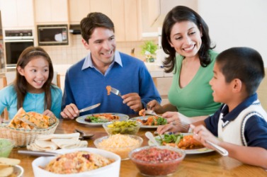 Dinner en famille. Dinner en famille.