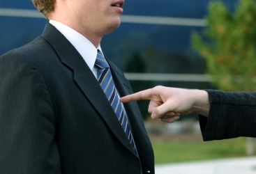 To malign is to speak badly of someone. To malign is to speak badly of someone.