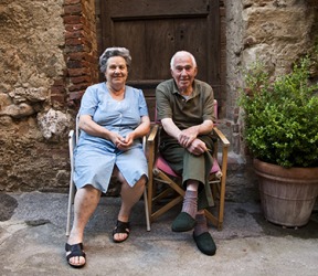 Signor Salvadori has lived in Tuscany all of his life. Signor Salvadori has lived in Tuscany all of his life.