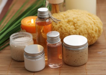 Serverl fragrant balms. Serverl fragrant balms.