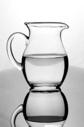 A pitcher of pure water; aqua pura. A pitcher of pure water; aqua pura.