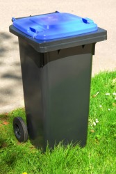 A bin for holding garbage. A bin for holding garbage.