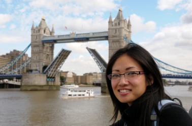 This woman is in the foreground of the picture. This woman is in the foreground of the picture.