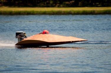 A hydroplane racing boat. A hydroplane racing boat.
