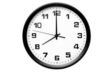 It is eight o'clock. It is eight o'clock.
