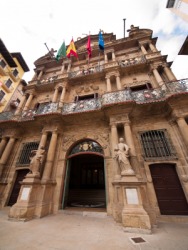 City hall in Pamplona. City hall in Pamplona.