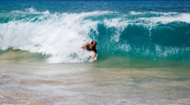 bodysurf