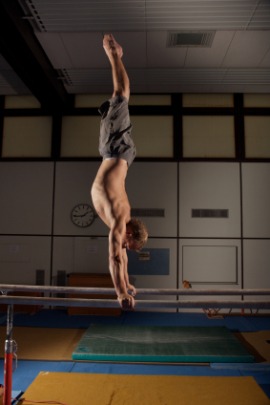 horizontal bar