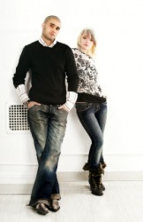 A nonchalant couple. A nonchalant couple.