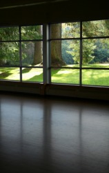 Windows looking out to a lovely garden. Windows looking out to a lovely garden.