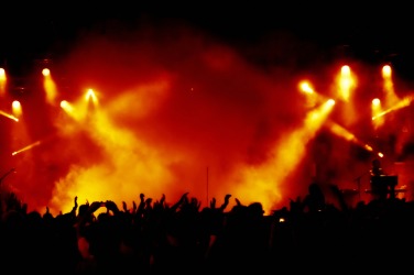This stage is obscured by the lighting and fog. This stage is obscured by the lighting and fog.