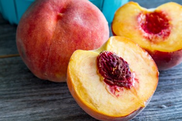 Peach and peach pit Peach and peach pit