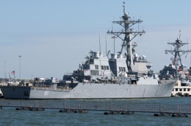 This ship is a destroyer of the United States Navy. This ship is a destroyer of the United States Navy.