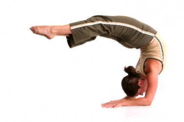 This woman shows great elasticity. This woman shows great elasticity.